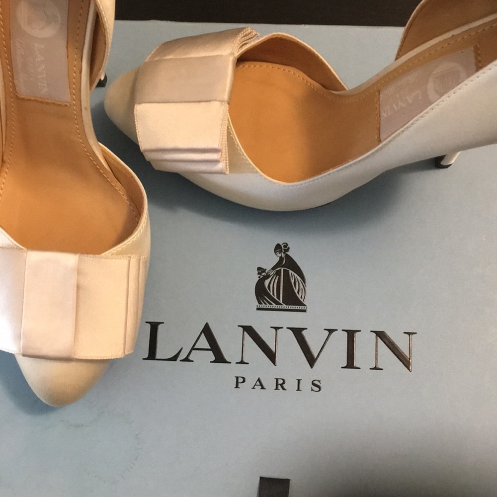 🌸Spectacular White Lanvin Heels🌸 French fashion 💕 Wedding 💕
